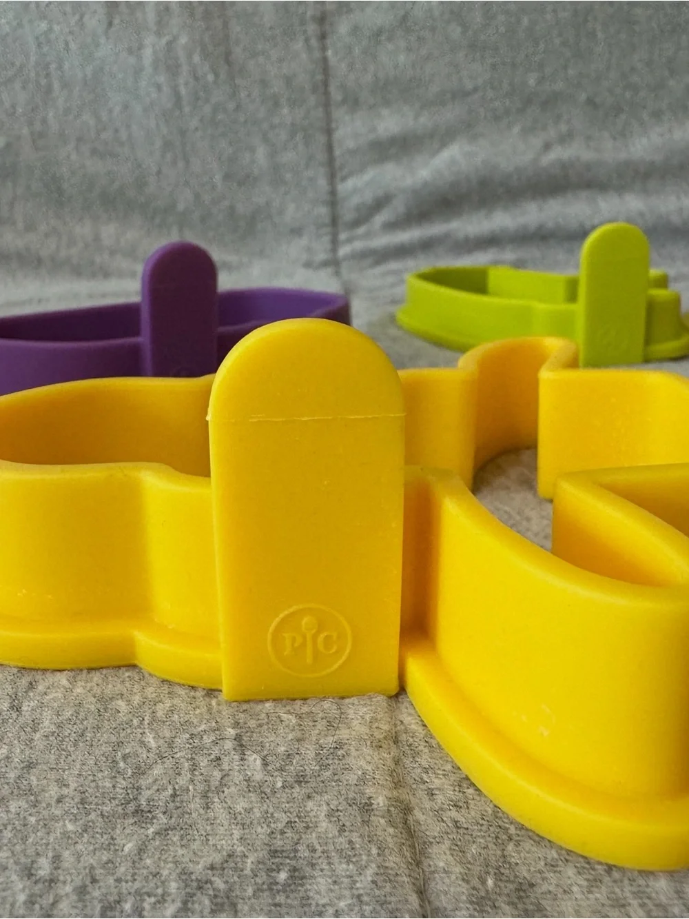 Pampered Chef Toy Story Pancake Silicone Molds- Buzz Woody, & Alien